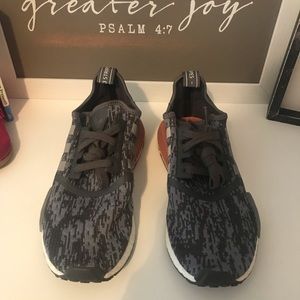 Adidas NMD R1 Classic Sneaker